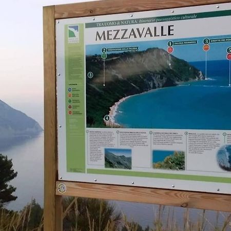 B&B Il Poeta Sul Mare Анкона Экстерьер фото